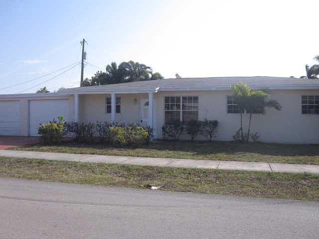 1st image of 1720 SW 35th Ave