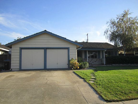 2nd image of 1542 Calinoma Dr