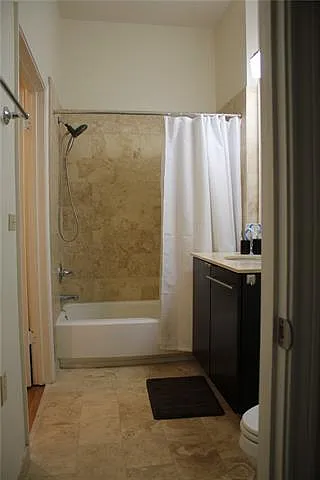 330 Julia St #223 — Photo 14