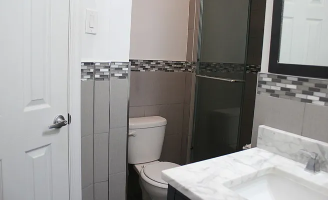 Rented by Hagstrom Management Inc | media 33