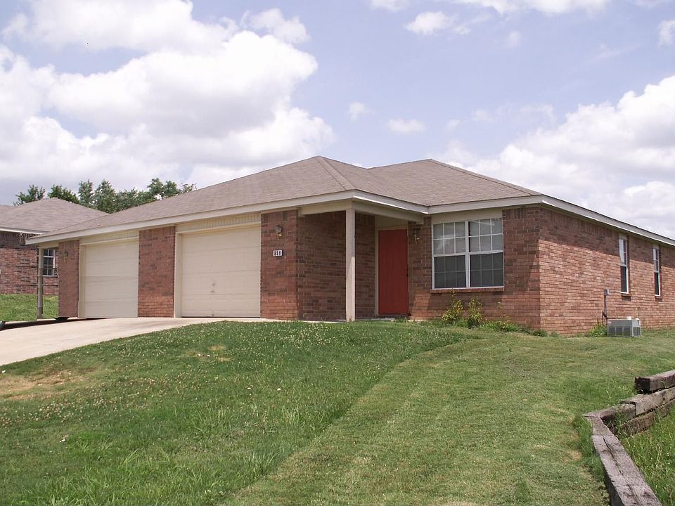 Large Front & Back Lawns