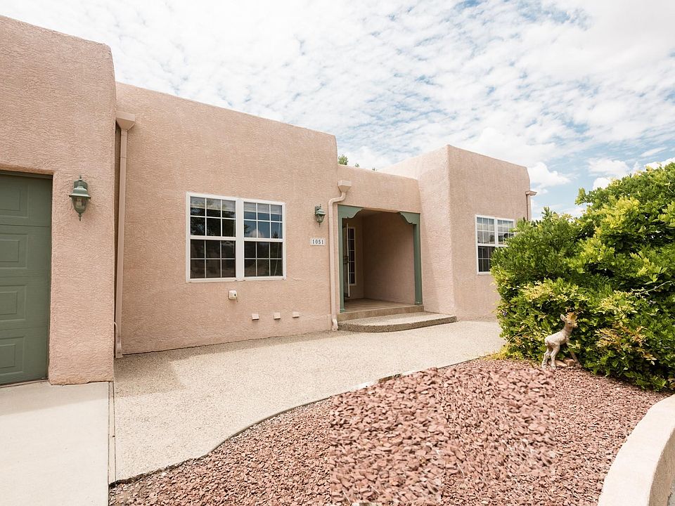 1051 Mesa Loop NW, Los Lunas, NM 87031 Zillow