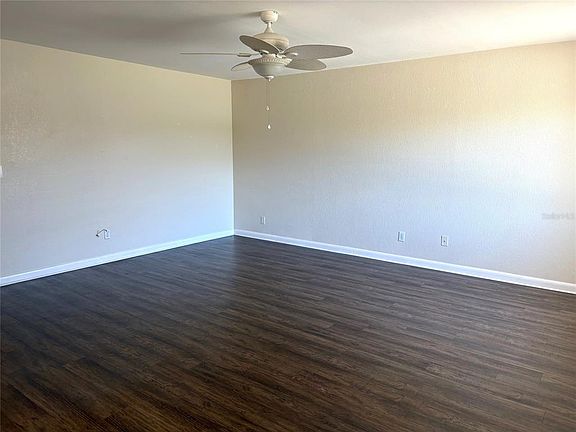 4th image of 2202 Clubhouse Dr Unit 185