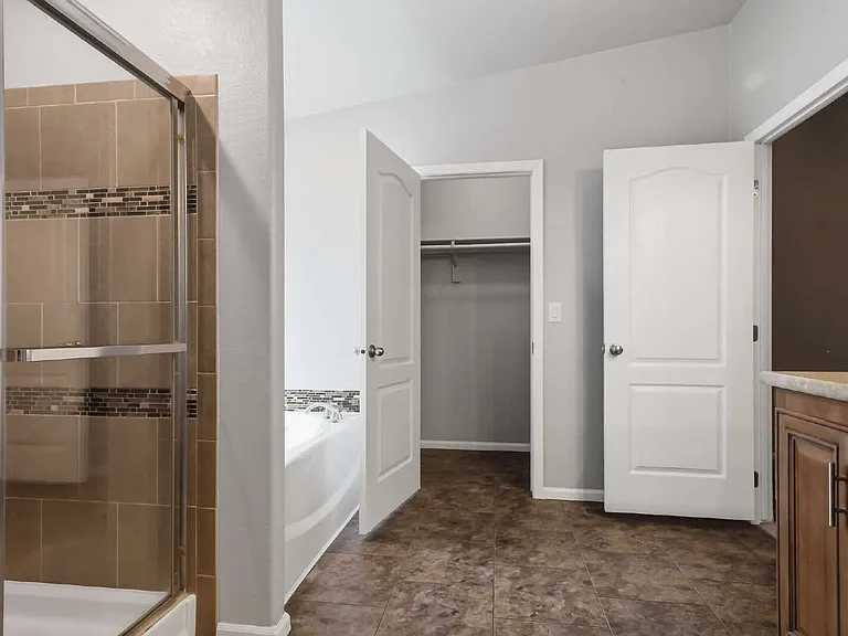 6253 Mount Rainier Ave — Photo 15
