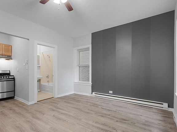 4th image of 1456-1460 W Fargo Ave #1456-107