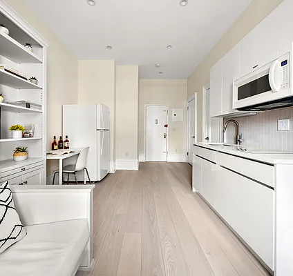 Sold by Living New York | media 2