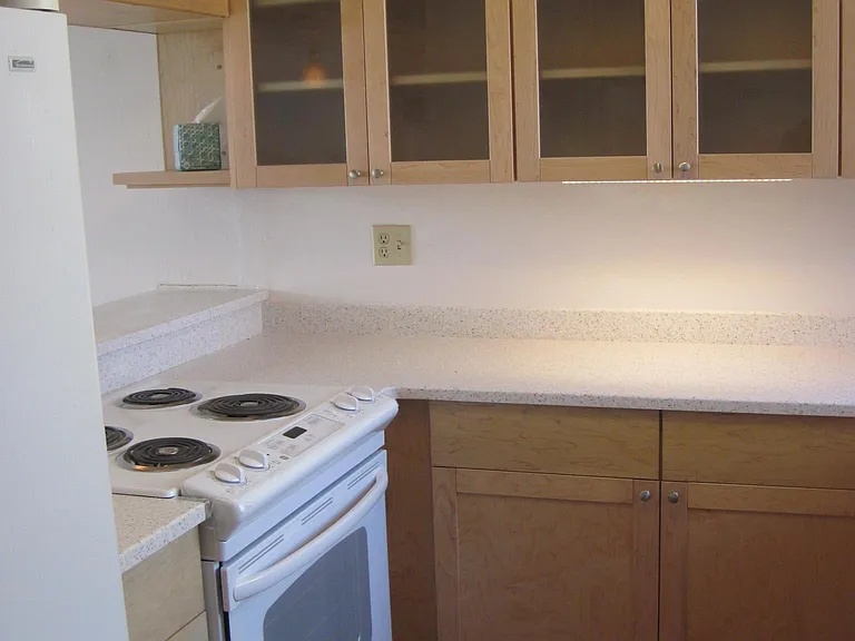 1015 Aoloa Pl #405 — Photo 3