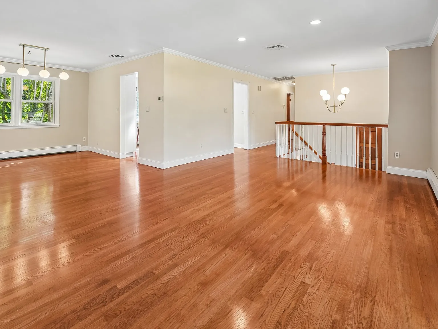 4 bed, 2161 sqft, $5,500 — Photo 3