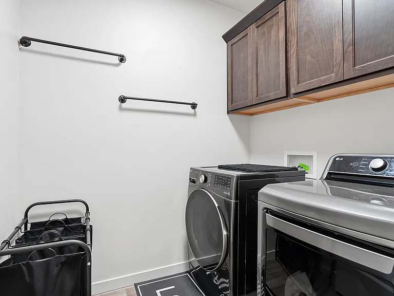 3434 S Garibaldi Pl — Photo 9