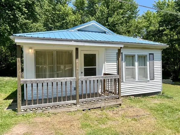 138 Church St, Spencer, TN 38585