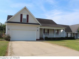 209 Shakerstone Dr, Fayetteville, NC 28311