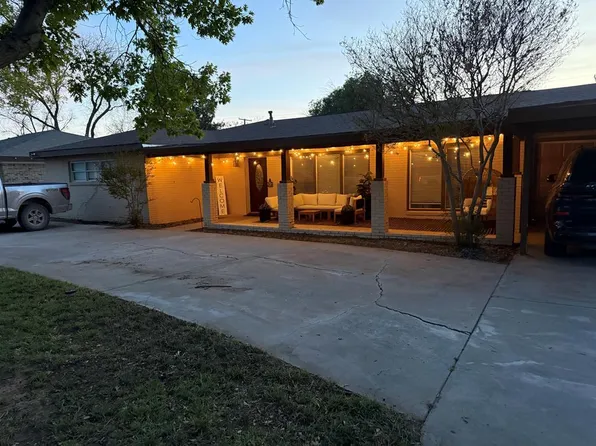 1109 Mogford St, Midland, TX 79701