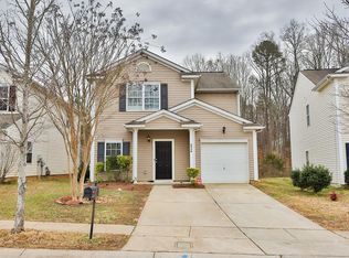 8946 Chalkstone Rd, Charlotte, NC 28216