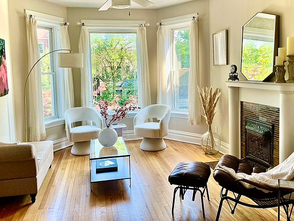 2nd image of 1251 W Newport Ave #2