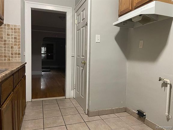 2nd image of 14567 Mettetal St #2