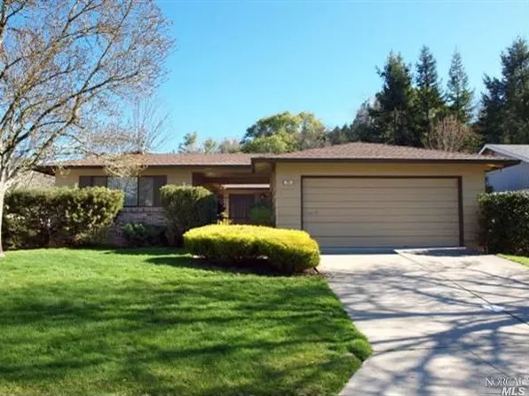 335 Stone Creek Cir, Santa Rosa, CA 95409