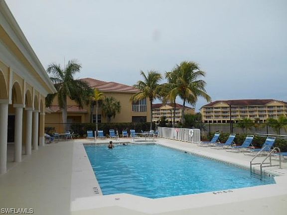 3rd image of 4128 Bellasol Cir APT 1414