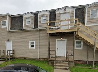 Unique 2 Bedroom 1 Bathroom Garden Apartments, California, PA 15419