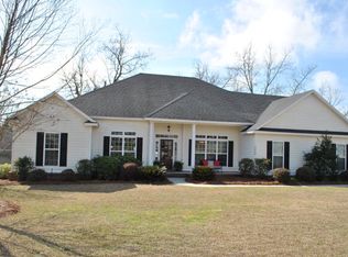 4660 San Saba Dr, Hahira, GA 31632
