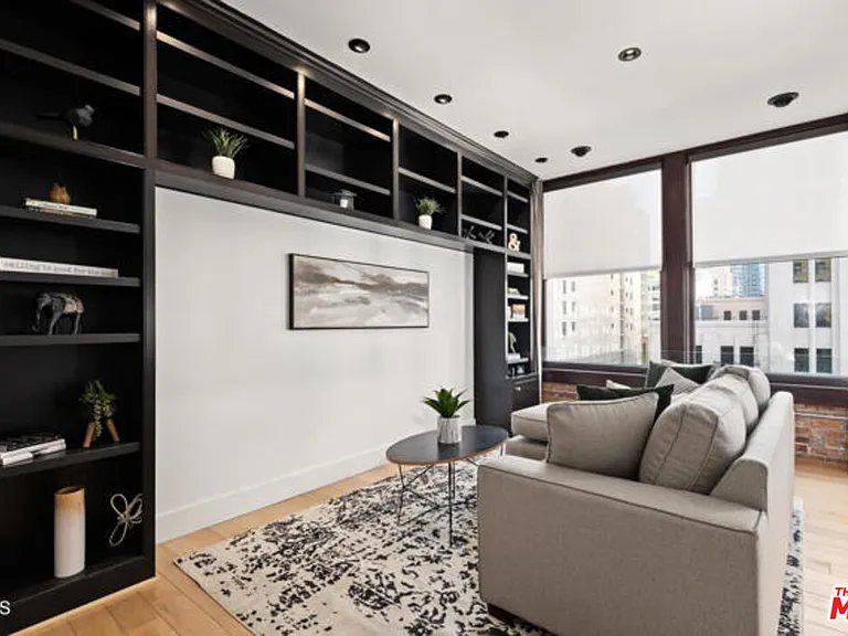 460 S Spring St #601 — Photo 3