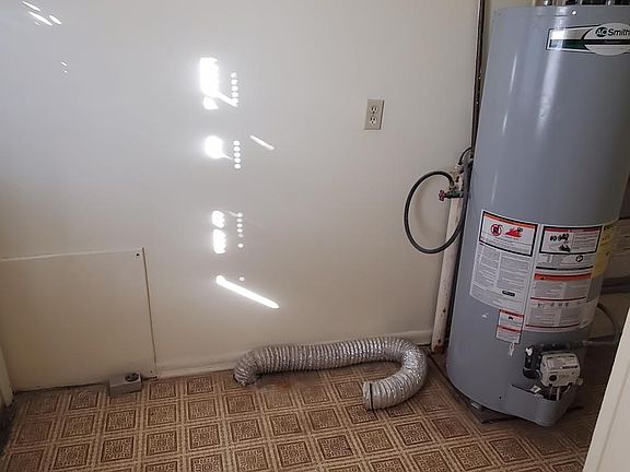 2nd image of 410 E Prescott Ave #7