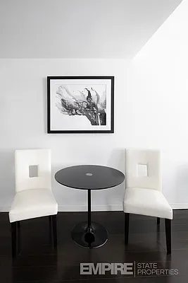 Rented by Empire State Properties | media 9