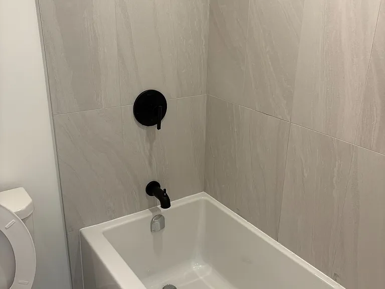 1185 Dupont St #1403 — Photo 21