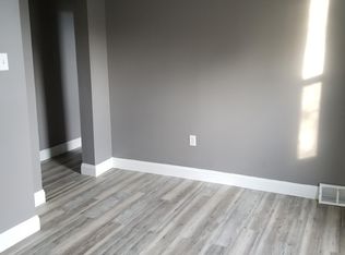 611 Arch St #2, Carnegie, PA 15106