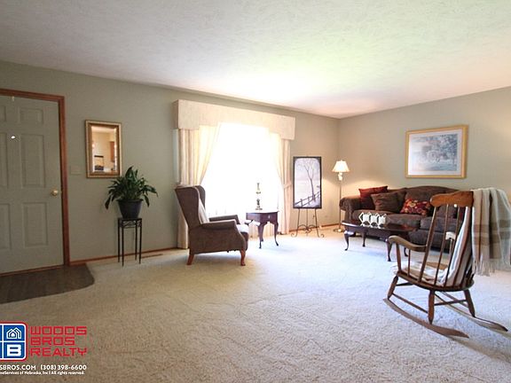 3rd image of 3016 Orleans Dr