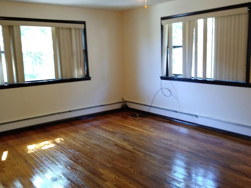 1st image of 7 Ardee Ave