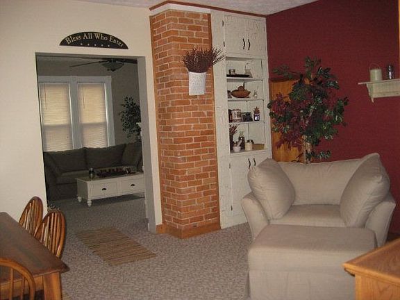 3rd image of 239 Elm St