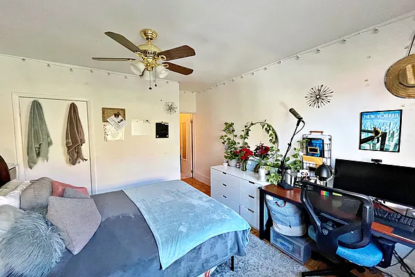 Rented by Douglas Elliman | media 10