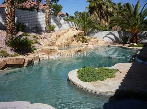 2nd image of 9908 Cozy Glen Cir