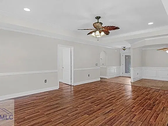 3 bed, 2043 sqft, $2,195 — Photo 4
