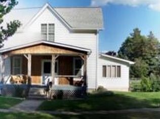 118 S Stott St, Genoa, IL 60135