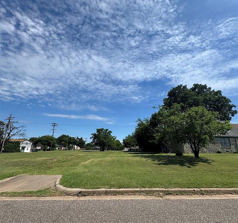 1st image of 1725 NW 28th St Lot 276 & 278