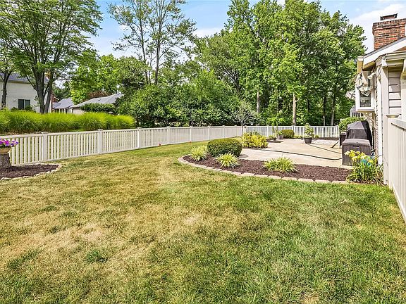 4th image of 15619 Summer Lake Dr