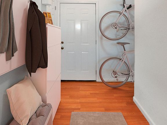 3rd image of 414 16th St #B