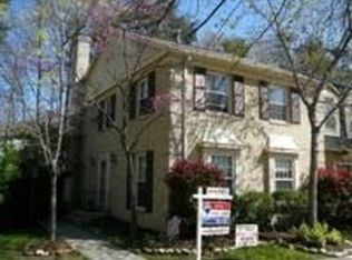 7371 Jiri Woods Ct, Springfield, VA 22153