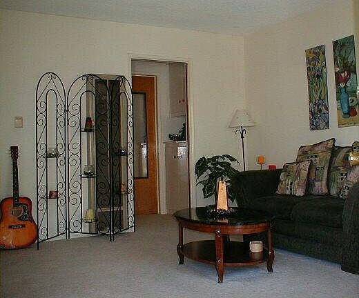 2nd image of 4076 Ohio St APT 3