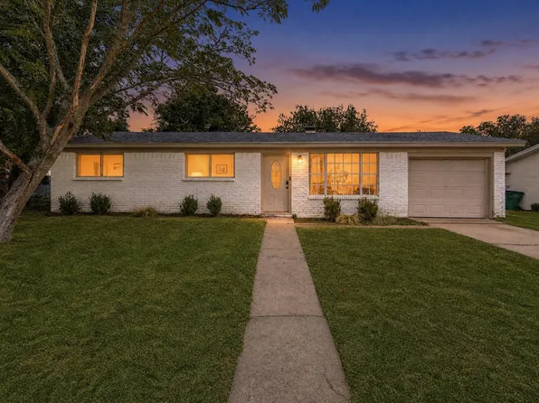 321 E Pine St, Jacksboro, TX 76458