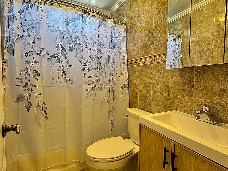 60 Hausman St #1 — Photo 12