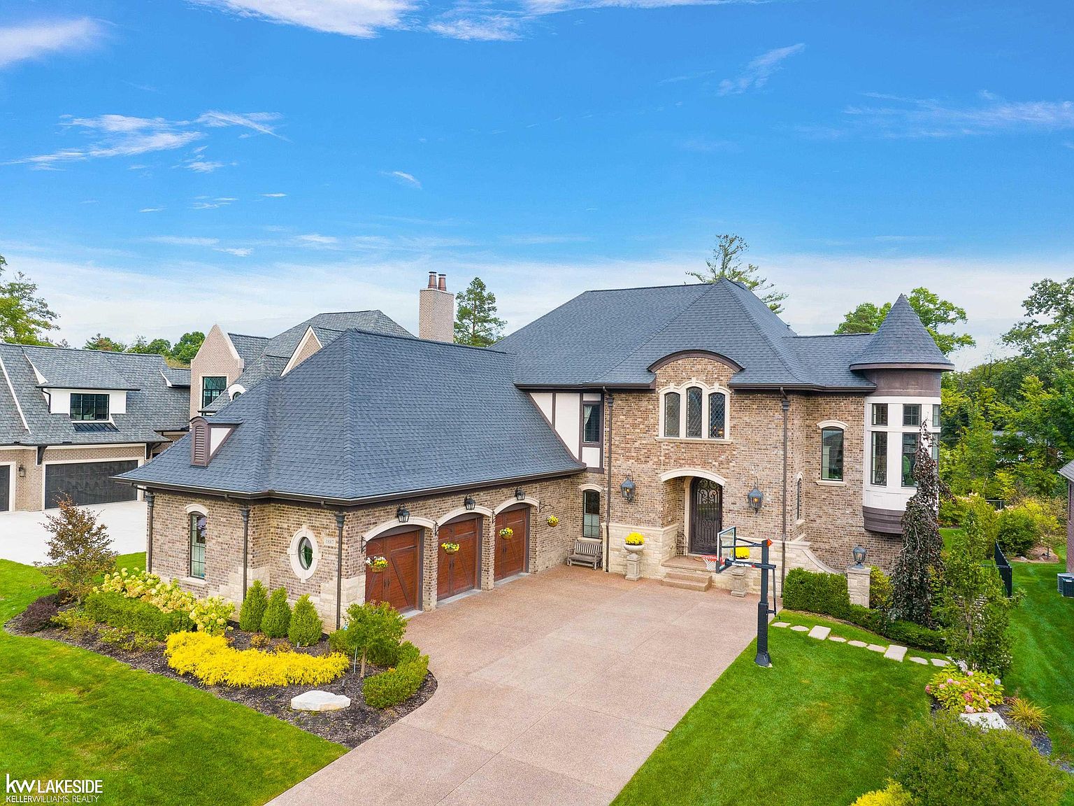 1887 Traceky, Rochester Hills, MI 48306 Zillow