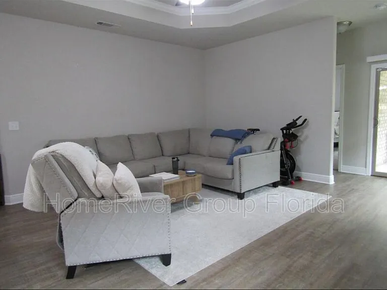 5364 Woodlet Ct — Photo 4
