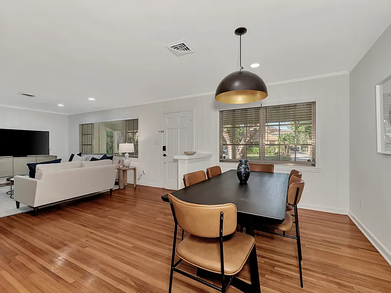 1726 Floyd St — Photo 12