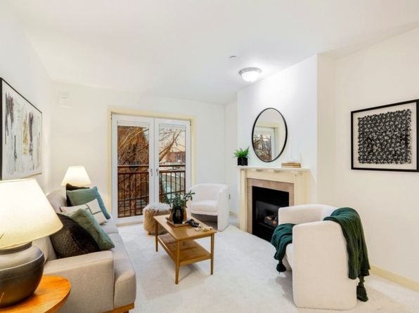 701 1st Ave N APT 302