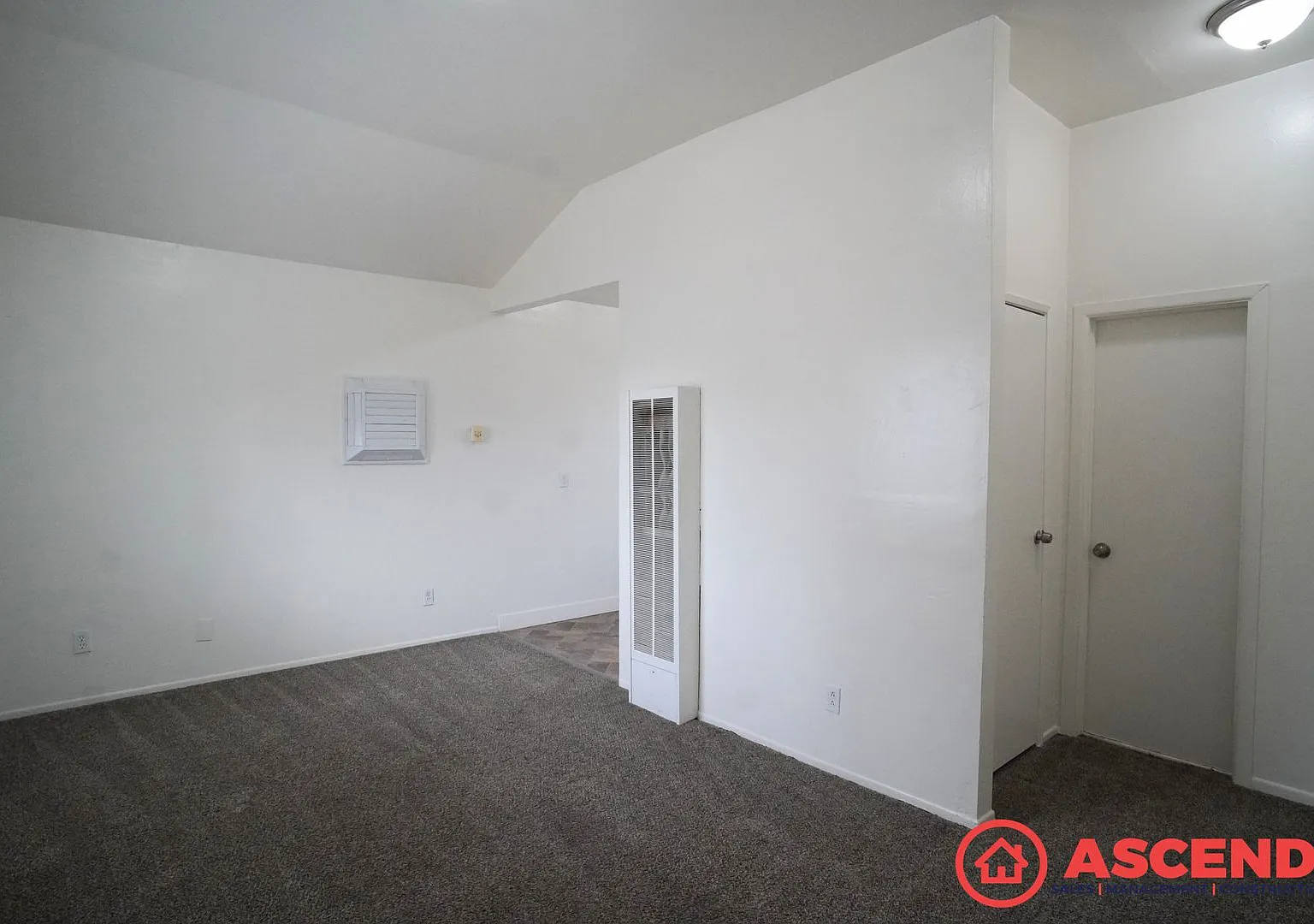 214 Beardsley Ave — Photo 3