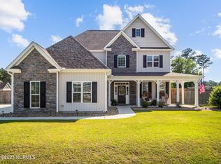 711 Aria Ln, Hubert, NC 28539