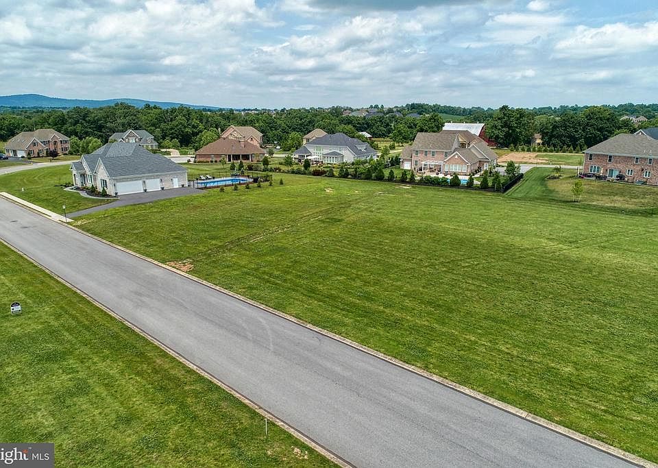 1st image of 2719 Farnham Ln #55