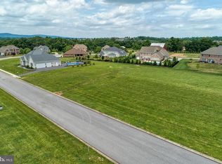 2719 Farnham Ln #55, York, PA 17408
